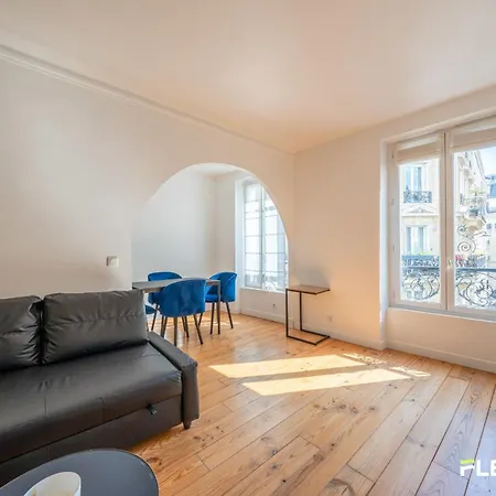 1br Flat Passy District Near Eiffel 16e