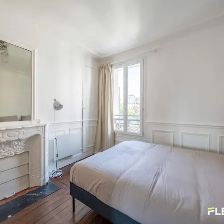 1br Flat Passy District Near Eiffel 16e