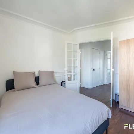 1br Flat Passy District Near Eiffel 16e